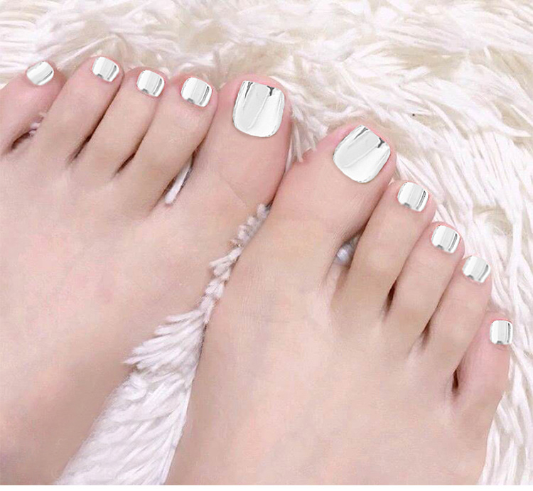 24pcs silver fake toenail Fashion Manicure Patch False Nails Save Time Wearable Nail Patch With Glue Fake Nailssilver 