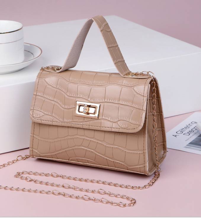 New Fashion Crocodile Pattern Shoulder Bag PU Chain Buckle Messenger Bag Three-dimensional Texture Handbags for Womenpink